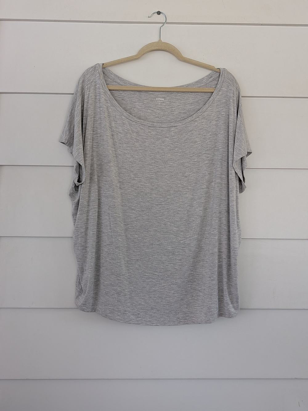 Express Light Gray Scoop Neck Relaxed Short Sleeve Top, XL